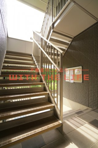 シュトラール【キャッシュバック対象】のロビー|ゆとりのあるロビーです