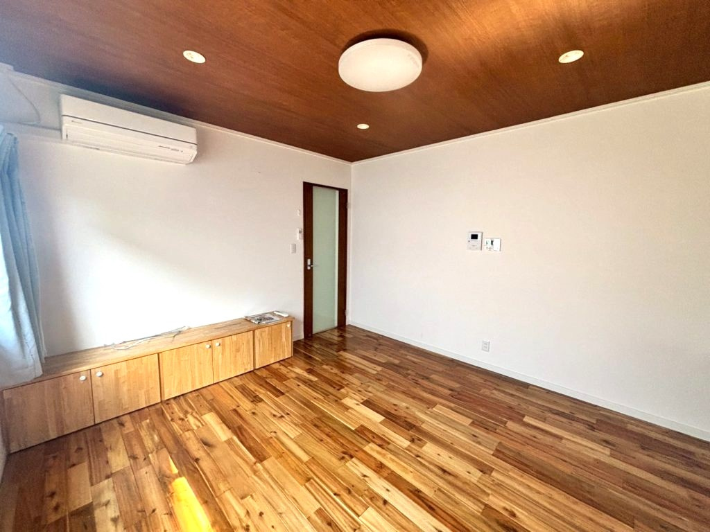 【居間・リビング】の画像