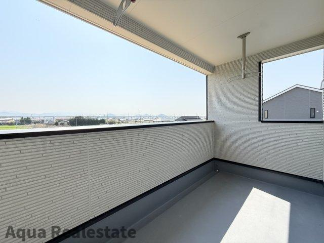 高松市前田西町の新築一戸建のバルコニー|バルコニーがあります