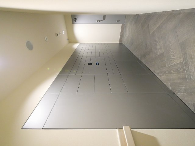 千代田区西神田２丁目の賃貸マンション