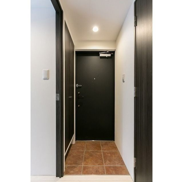 LEGALAND笹塚の玄関