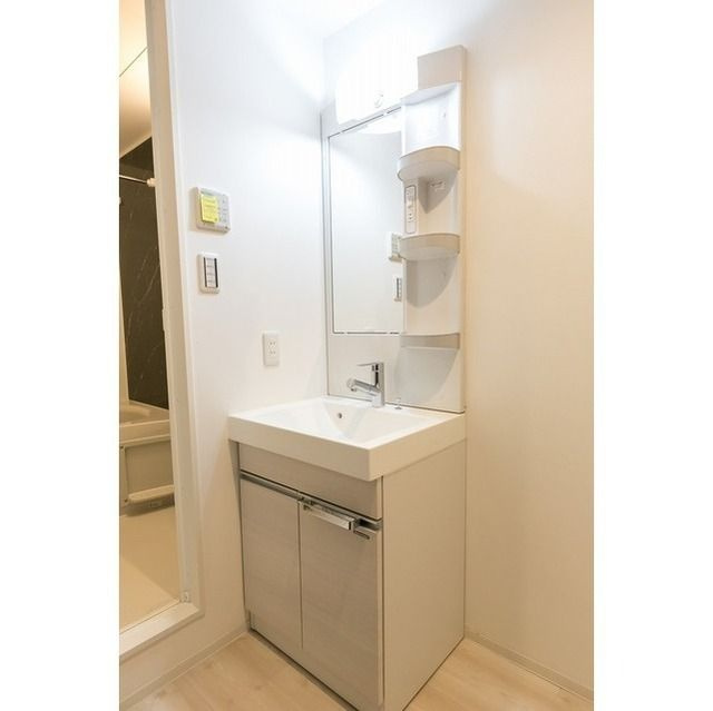 LEGALAND笹塚の独立洗面台