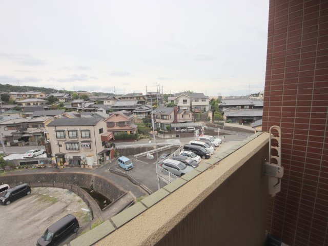 生駒市西松ケ丘の賃貸マンションの展望