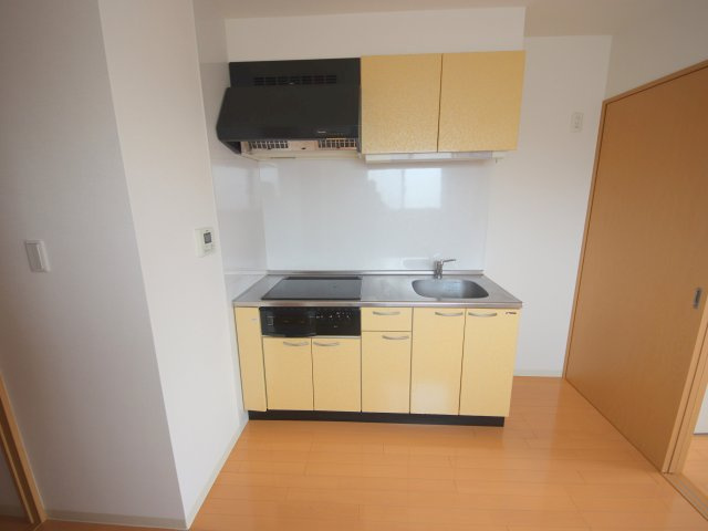 生駒市西松ケ丘の賃貸マンションのキッチン