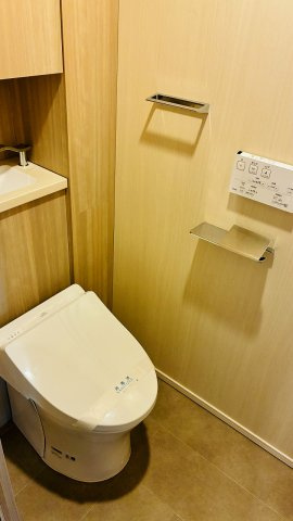 ブランシエラ岡山のトイレ|洗浄機能付き便座です