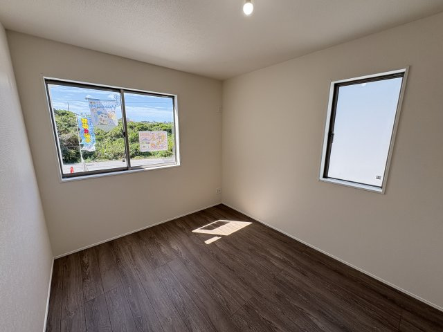 GL南城市玉城百名3期-2号棟　＼☆ご成約時 キャッシュバック☆／の洋室|落ち着いた色調の洋室です