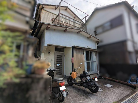 中秦泉寺の外観