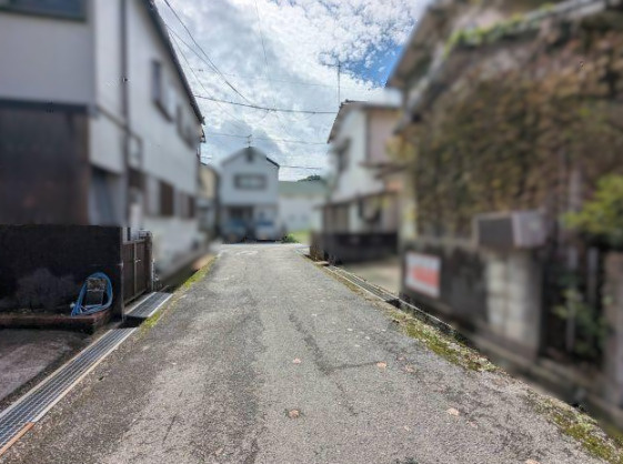 中秦泉寺の前面道路含む現地写真|前面道路含む現地写真です