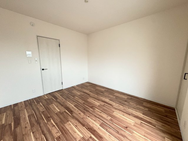 エムフラット衣摺Iの居間・リビング