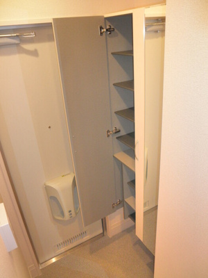 【玄関】 | ラヴィタ壱番館(ラヴィタイチバンカン)