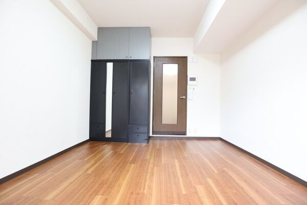 リブローネ南山の居間・リビング