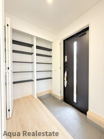 高松市太田上町の新築一戸建の独立洗面台|独立洗面化粧台付き