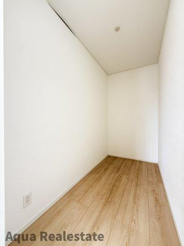 高松市太田上町の新築一戸建の独立洗面台|独立洗面台で身支度をすべて済ませてしまいましょう