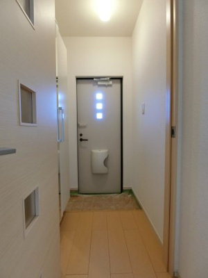 【玄関】 | フロリスタン | イメージ101号室の写真
