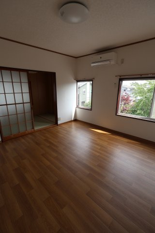 第2信賀コーポの居間・リビング