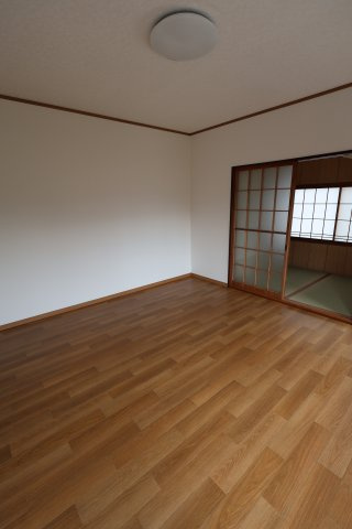 第2信賀コーポの居間・リビング