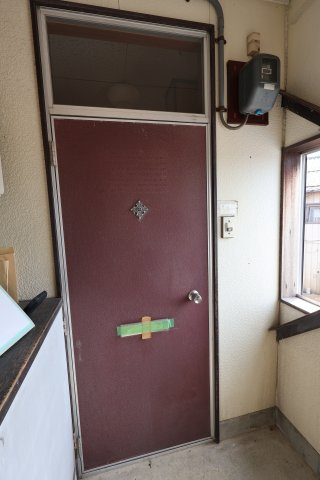 第2信賀コーポの玄関