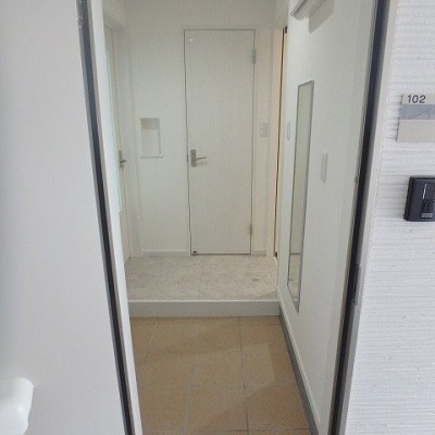 オリエンスの玄関