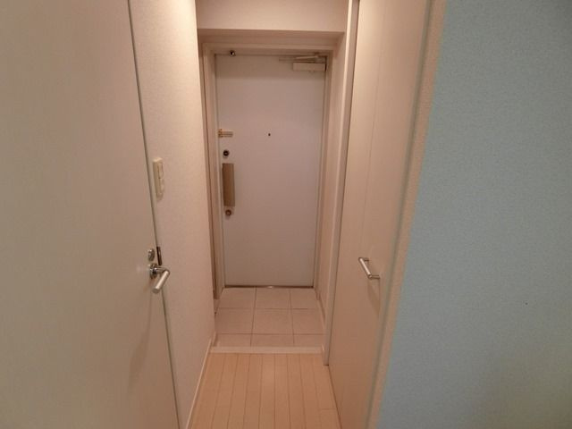 メゾン西馬込の玄関