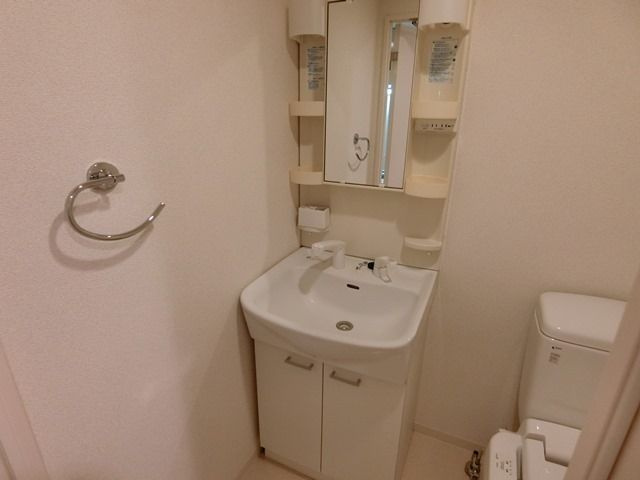 メゾン西馬込の独立洗面台