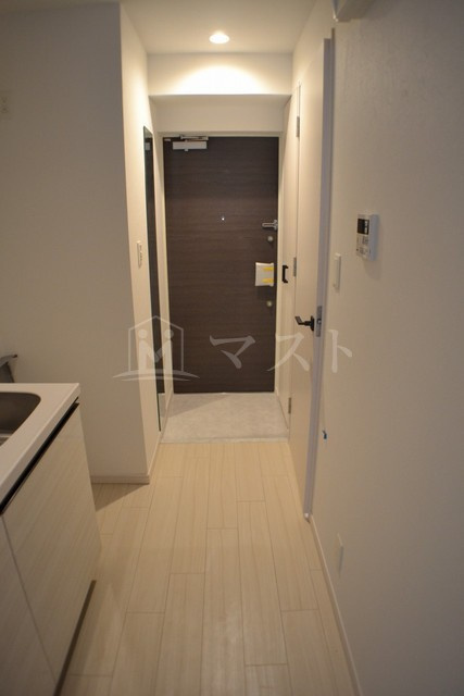 セオリー難波WESTの玄関