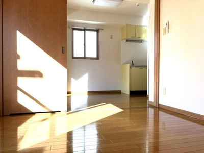 【居間・リビング】 | Peaceful Court 菊川（ピースフルコート菊川）