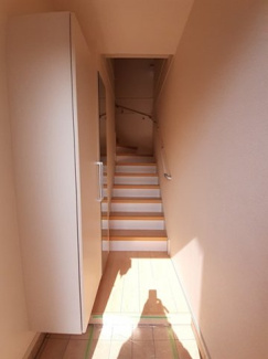 【玄関】 | グラナーダ　Ａ