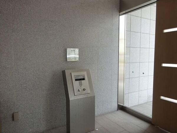 CITY SPIRE 名駅北のエントランス