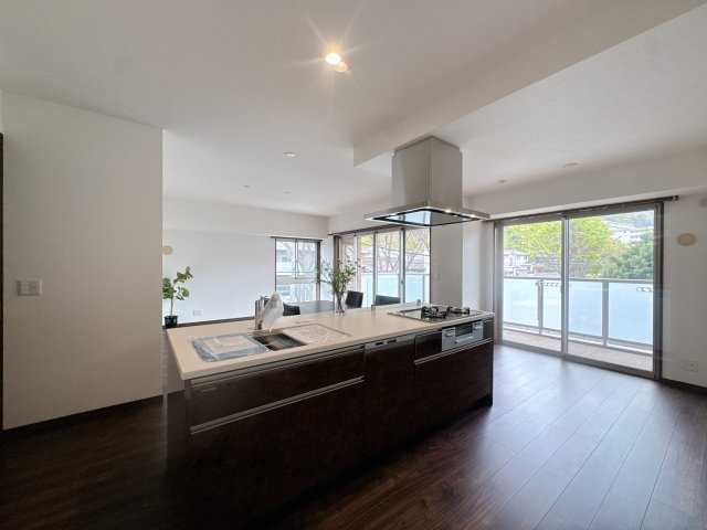 【玄関】 | 以和貴マンション須賀町☆仲介手数料半額☆