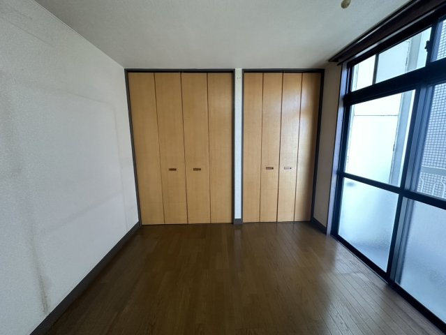 久留米市日吉町の賃貸マンションの洋室