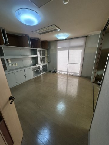 久留米市日吉町の賃貸マンションの洋室