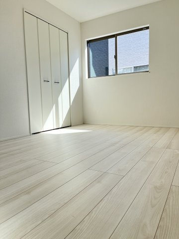 津市半田 第1 新築戸建【全2棟】の洋室|２階洋室：８帖