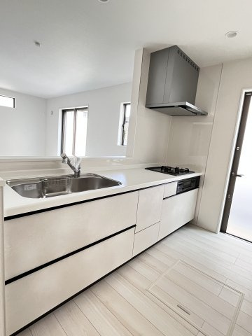 津市半田 第1 新築戸建【全2棟】のキッチン