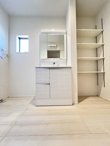 津市半田 第1 新築戸建【全2棟】の独立洗面台