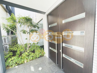 【エントランス】 | フルーヴトレーズ