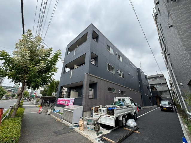 府中市美好町３丁目のアパートの外観