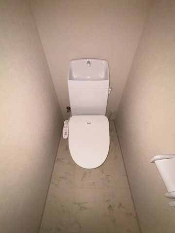 府中市美好町３丁目のアパートのトイレ