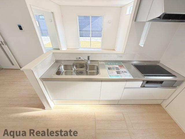 仲多度郡多度津町大字三井の新築一戸建のキッチン|きれいなキッチンです