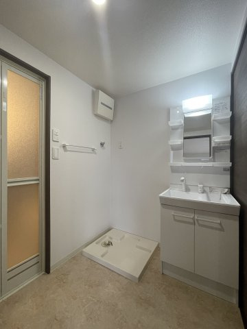 ノーブル徳川の洗面所|※同室タイプの画像です。内装の色などが異なる場合があります。