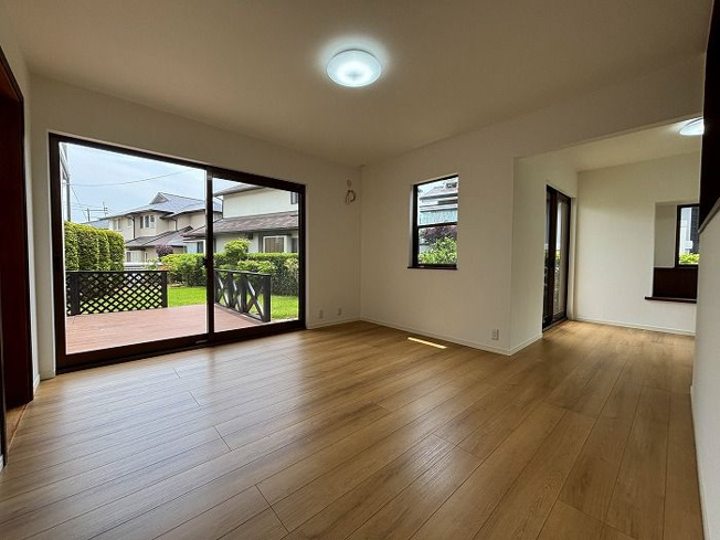 【居間・リビング】 | 筑紫野市美しが丘南４丁目　中古戸建☆仲介手数料無料☆