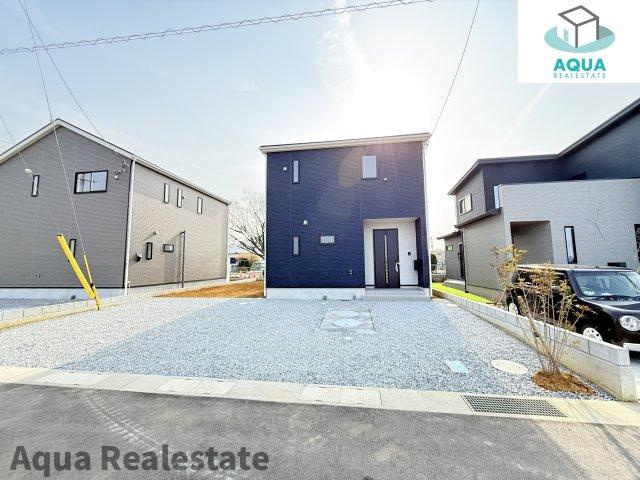 仲多度郡多度津町大字三井の新築一戸建の駐車場|駐車場があるので、車を買う予定の方も安心です