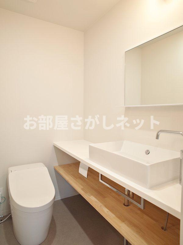 COLLAGE HOUSE【おとり物件なし】#学生・社会人にオススメ！初期費用分割払いOK！のトイレ