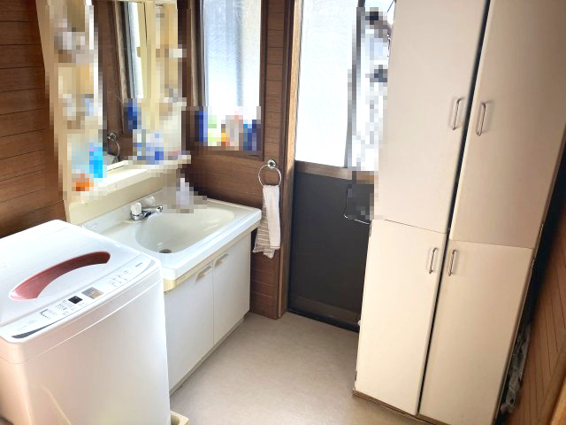 福田　中古戸建　6DKの脱衣所