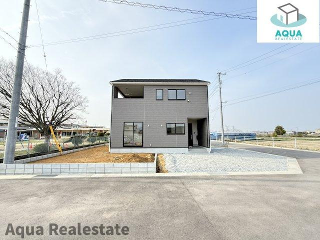 仲多度郡多度津町大字三井の新築一戸建の駐車場|駐車場があるので、車を買う予定の方も安心です