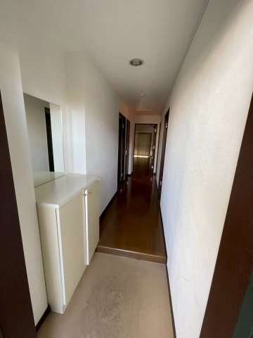 コンドミニアム都麗殷のエントランス