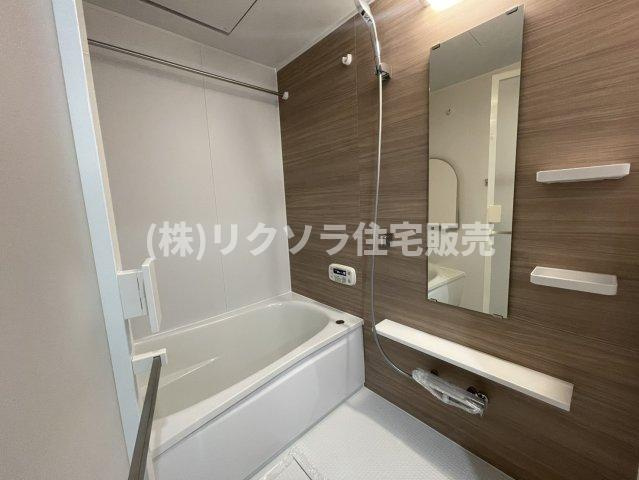 リバティパーク枚方F棟の浴室|浴室乾燥機付き
■物件内覧・資金計画相談・住宅ローン相談、リフォーム相談、お問合せ受付中■
※当日・翌日のご内覧、ご相談はお電話でのお問合せがスムーズです！