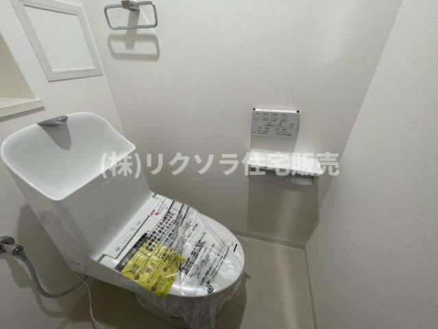 リバティパーク枚方F棟のトイレ|温水洗浄便座付き
■物件内覧・資金計画相談・住宅ローン相談、リフォーム相談、お問合せ受付中■
※当日・翌日のご内覧、ご相談はお電話でのお問合せがスムーズです！