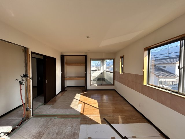 中村1丁目　中古住宅の洋室