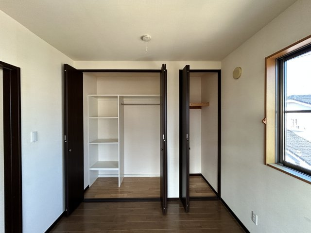 中村1丁目　中古住宅の収納