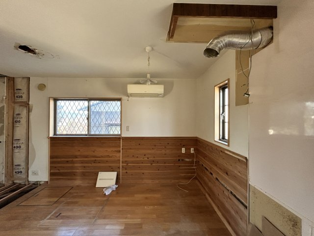 中村1丁目　中古住宅の居間・リビング